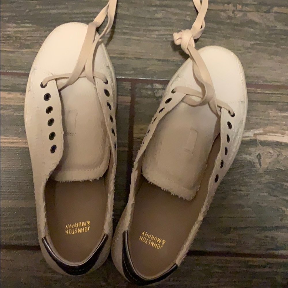 Never worn Johnston and Murphy cream shoes